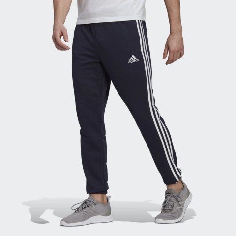 Чоловічі штани Adidas Essentials 3-Stripes GK8830_image_1