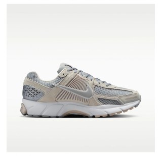 Кроссовки унисекс Nike Zoom Vomero 5 HF1553-101