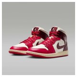 Жіночі кросівки Nike Air Jordan 1 Mid  BQ6472-119_image_4