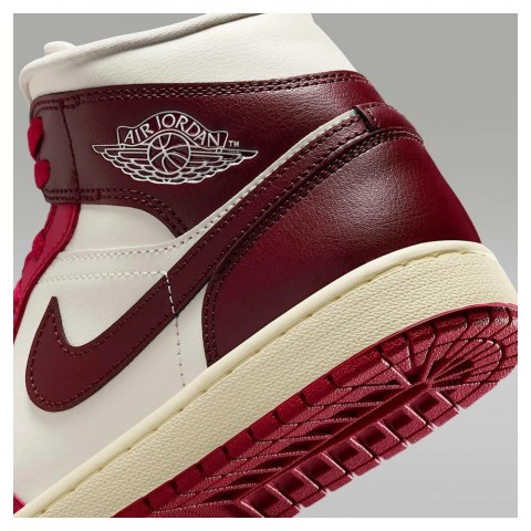 Жіночі кросівки Nike Air Jordan 1 Mid  BQ6472-119_image_6