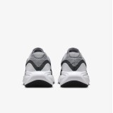 Чоловічі кросівки Nike Revolution 8 HJ9198-004_image_7