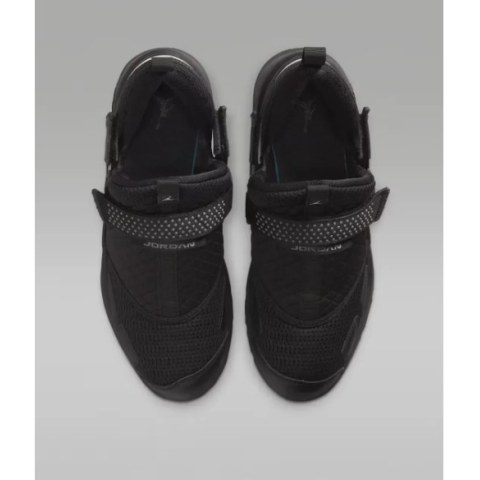 Кросівки жіночі Wmns Jordan Trunner Lx Triple HQ2164-001_image_2