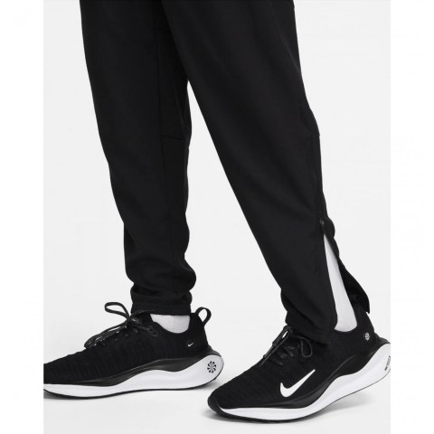 Штани чоловічі Nike Challenger Black FQ4780-010_image_6