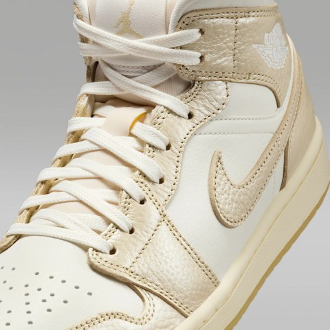 Кросівки жіночі Air Jordan 1 Mid Se HV5159-100_image_5