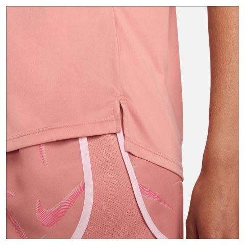 Футболка женская Nike Dri-Fit Swoosh FB4696-618_image_4