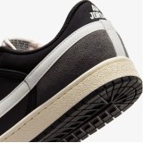 Чоловічі кросівки Air Jordan Skyline Low Le IQ6425-001_image_3