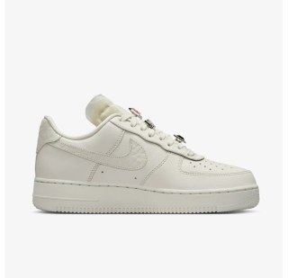 Жіночі кросівки Nike Air Force 1 Lo Prm DN5463-001