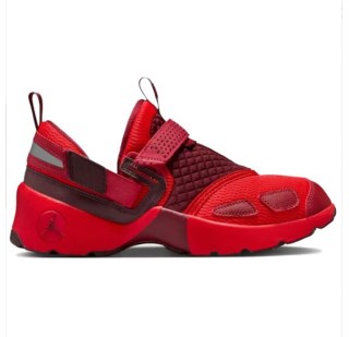 Кросівки жіночі Wmns Jordan Trunner Lx Triple HQ2164-601