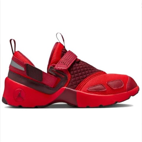 Женские кроссовки Wmns Jordan Trunner Lx Triple HQ2164-601_image_1