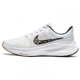 Жіночі кросівки Nike Zoom Winflo 8 Premium W DA3056-100_image_2