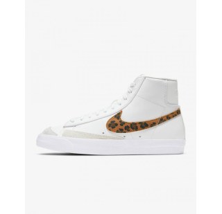 Жіночі кросівки Nike Blazer Mid '77 SE DA8736-101