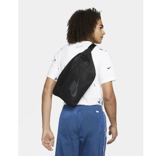 Сумка на пояс Nike Nk Tech Hip Pack BA5751-010