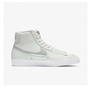 Кросівки жіночі Nike Blazer Mid 77 DD6610-100