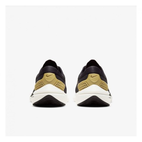 КРОСІВКИ NIKE WMNS AIR ZOOM VOMERO 15 CU1856-003_image_4
