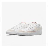 Жіночі кросівки Nike W Blazer Low DC4769-108_image_4