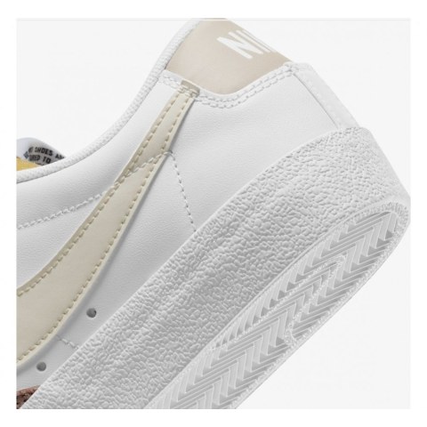 Жіночі кросівки Nike W Blazer Low DC4769-108_image_7