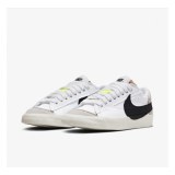Жіночі кросівки Nike Blazer Low 77 Jumbo DQ1470-101_image_3