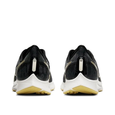 Кросівки для бігу Nike Air Zoom Pegasus 36 Premium Black Gold BQ5403-003_image_3