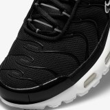 Кросівки жіночі Nike Wmns Air Max Plus DM2362-001_image_6