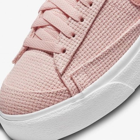 Кросівки Nike Blazer Low Platform Ess DN0744-600_image_3