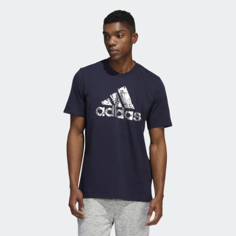 Футболка Adidas Liquid Foil Badge of Sport Sportswear HK9159_image_1