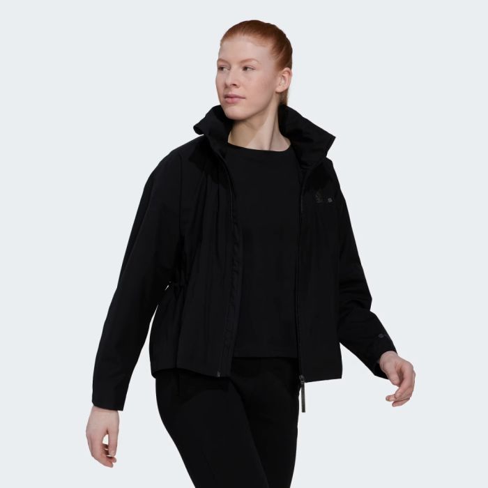 RAIN.RDY чи GORE-TEX: як вибрати захист Adidas від дощу
