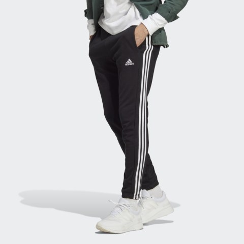 Джогери Essentials French Terry Tapered Elastic Cuff 3-Stripes Sportswear IC0050_image_1