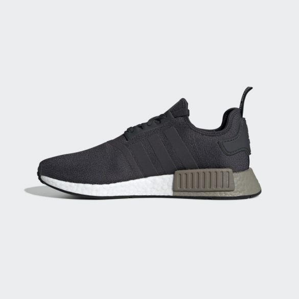 Чоловічі кросівки Adidas NMD_R1 EE5105
