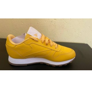Жіночі кросівки Reebok Classic Leather DV7099