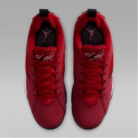 Чоловічі кросівки Nike Air Jordan MVP 92 HQ3950-600_image_7