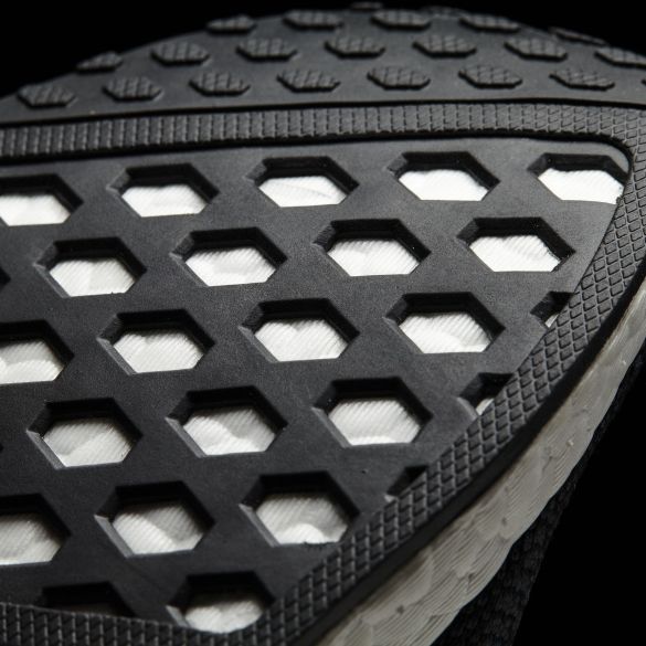 Жіночі кросівки Adidas Originals NMD_R1 W PK BB2364_image_4