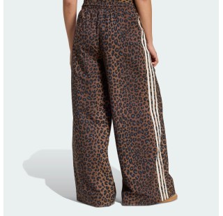 Спортивные штаны Leopard Firebird Oversized Adidas Originals JW7302
