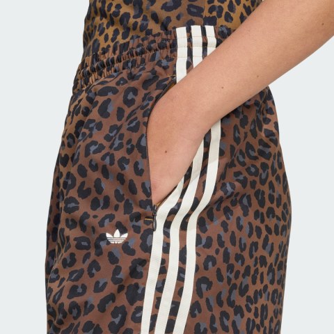 Спортивные штаны Leopard Firebird Oversized Adidas Originals JW7302_image_4