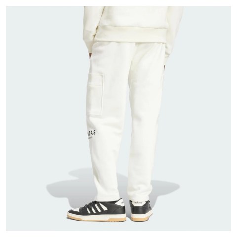 Штани чоловічі Adidas All Szn Fleece Graphic Loose Sportswear White JJ3664_image_3