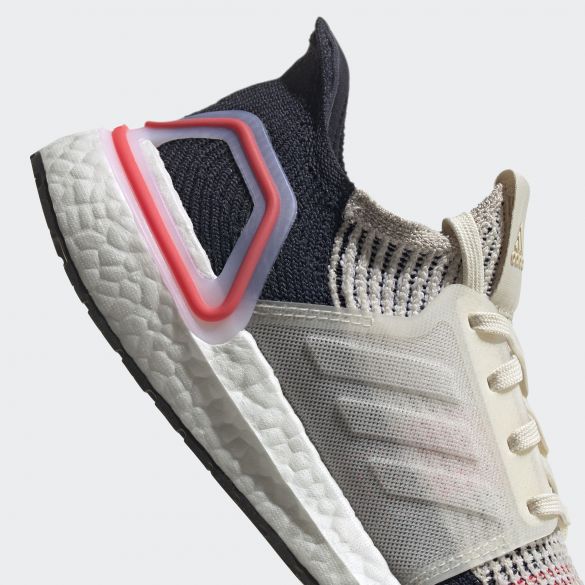 Женские Кроссовки для бега Adidas Ultraboost 19 F35284_image_6