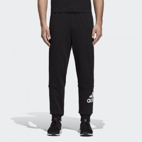Чоловічі штани Adidas Must Haves Badge of Sport DQ1445_image_1