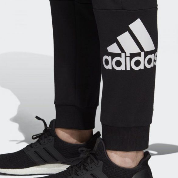 Чоловічі штани Adidas Must Haves Badge of Sport DQ1445_image_7