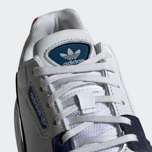 Женские кроссовки Adidas Falcon CG6246_image_5