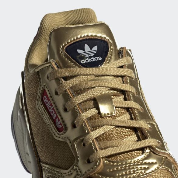 Женские кроссовки Adidas Falcon CG6247