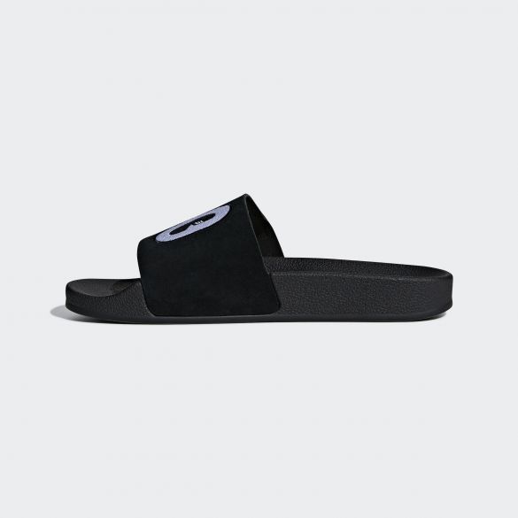 Женские шлепанцы Adidas Originals Adilette DA9017_image_2