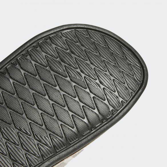 Жіночі сланці Adidas Adilette Comfort B75679_image_8