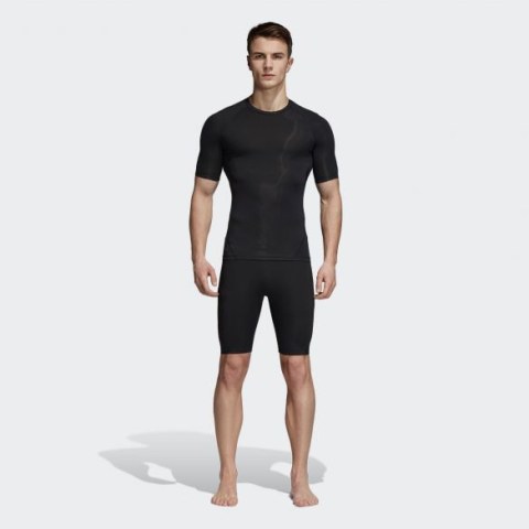 Мужские укороченные леггинсы Adidas Ask Tec Tig St CF7195_image_1