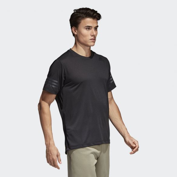 Чоловіча футболка Adidas FreeLift Cc CW3927_image_4