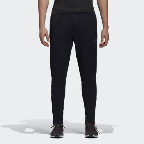 Чоловічі штани Adidas Focus Pants M CY5489_image_1