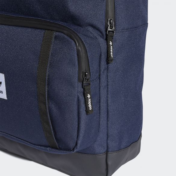 Женский рюкзак Adidas Originals Classic DV2482_image_5