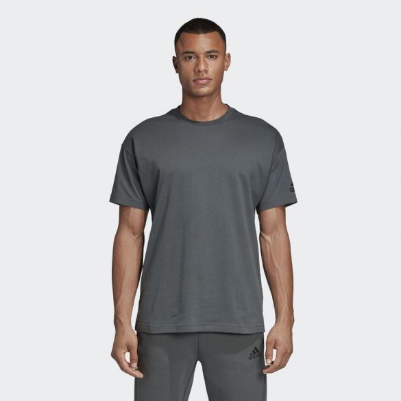 Мужская футболка Adidas Must Haves Plain  DT9906_image_1