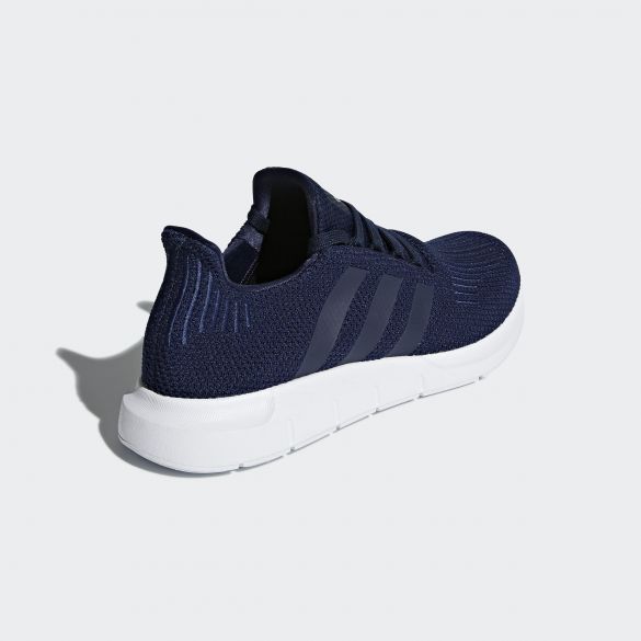 Мужские кроссовки Adidas Originals Swift Run B37727_image_3