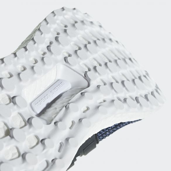  Жіночі кросівки Adidas UltraBOOST w Parley AC8205_image_9