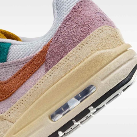 Женские кроссовки Nike Air Max 1 87 Premium FN7200-224_image_8
