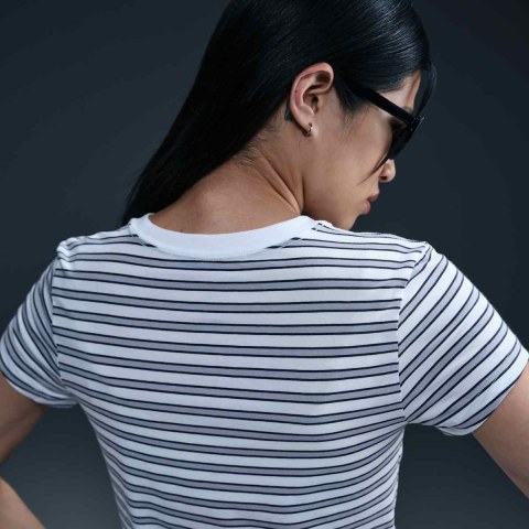 Футболка жіноча Nike Chill Knit Tee Pnx HF9524-100_image_2
